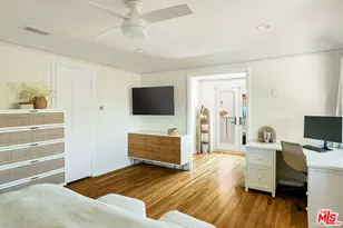 2341 Ronda Vista Dr, Los Angeles, CA 90027 - Photo 26