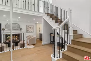 22935 Sylvan St, Woodland Hills, CA 91367 - Photo 18