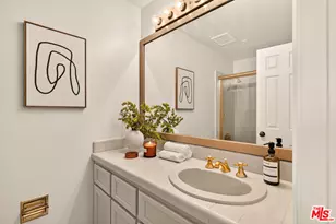 20 Ocean Park Blvd, Santa Monica, CA 90405 - Photo 32