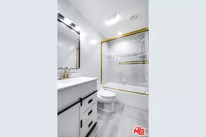 11411 Decente Ct, Studio City, CA 91604 - Photo 18
