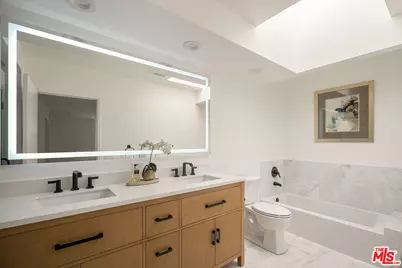 1617 S Beverly Glen Blvd #404, Los Angeles, CA 90024 - Photo 24