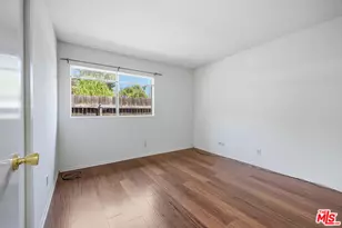 2215 Crescent Ave, Montrose, CA 91020 - Photo 18