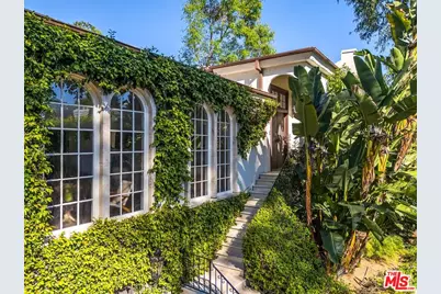 2806 Nichols Canyon Rd, Los Angeles, CA 90046 - Photo 2