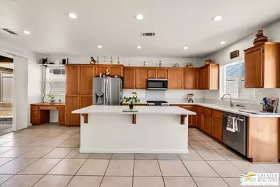 62466 N Starcross Dr, Desert Hot Springs, CA 92240 - Photo 2
