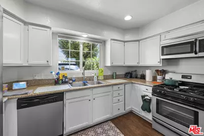 719 E Pleasant Valley Rd, Port Hueneme, CA 93041 - Photo 12