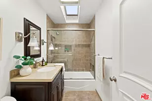 3628 Rosewood Ave, Los Angeles, CA 90066 - Photo 18