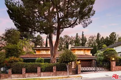 2103 N Hobart Blvd, Los Angeles, CA 90027 - Photo 1