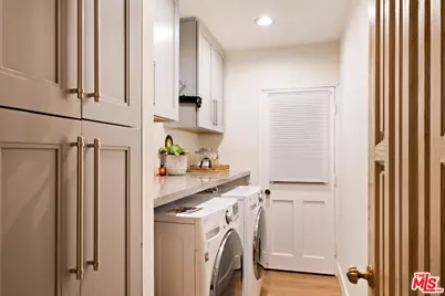 2103 N Hobart Blvd, Los Angeles, CA 90027 - Photo 46