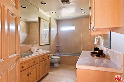2103 N Hobart Blvd, Los Angeles, CA 90027 - Photo 56
