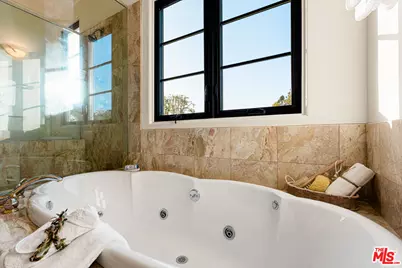 483 Arbramar Ave, Pacific Palisades, CA 90272 - Photo 34