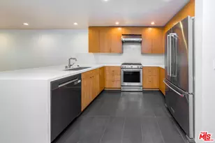 1633 S Bentley Ave, Los Angeles, CA 90025 - Photo 2