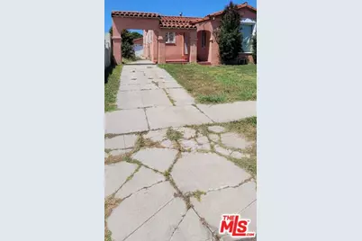 9149 S Halldale Ave, Los Angeles, CA 90047 - Photo 2