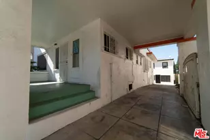 523 S Wilton Pl, Los Angeles, CA 90020 - Photo 10