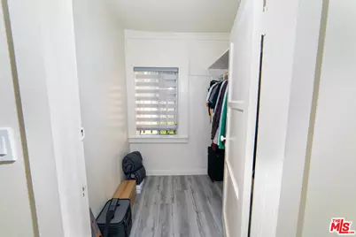 523 S Wilton Pl, Los Angeles, CA 90020 - Photo 22