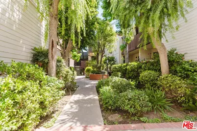14980 Victory Blvd #201, Van Nuys, CA 91411 - Photo 34