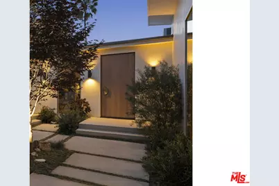 2235 Chislehurst Dr, Los Angeles, CA 90027 - Photo 8