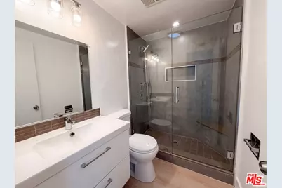19016 Felbridge St, Canyon Country, CA 91351 - Photo 18