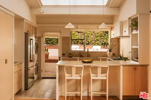 588 Dryad Rd, Santa Monica, CA 90402 - Photo 10