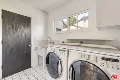 6626 Burnet Ave, Van Nuys, CA 91405 - Photo 20