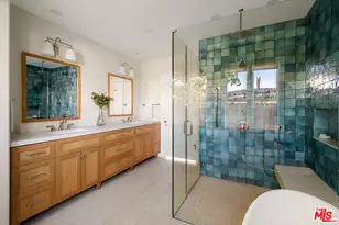 7050 La Presa Dr, Los Angeles, CA 90068 - Photo 32