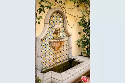 7050 La Presa Dr, Los Angeles, CA 90068 - Photo 20