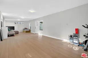 313 S Sycamore Ave, Los Angeles, CA 90036 - Photo 26