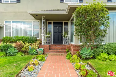 4152 Mount Vernon Dr, Los Angeles, CA 90008 - Photo 2