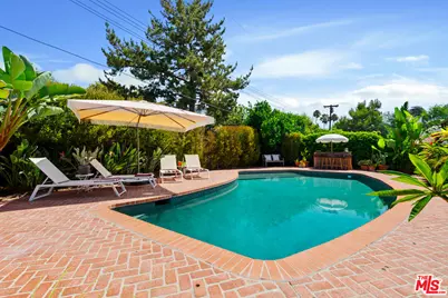22429 Bessemer St, Los Angeles, CA 91367 - Photo 10