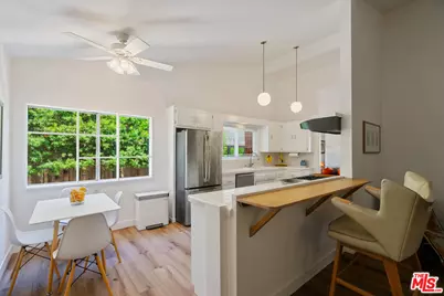 22429 Bessemer St, Los Angeles, CA 91367 - Photo 28