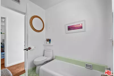 1044 Chelsea Ave, Santa Monica, CA 90403 - Photo 14