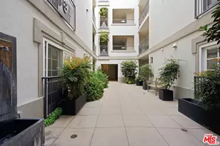 11908 Darlington Ave, Los Angeles, CA 90049 - Photo 30