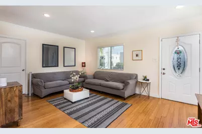 4504 Maplewood Ave, Los Angeles, CA 90004 - Photo 4