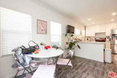 4504 Maplewood Ave, Los Angeles, CA 90004 - Photo 32