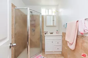 4504 Maplewood Ave, Los Angeles, CA 90004 - Photo 24