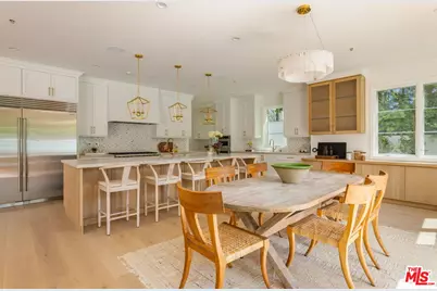 605 N Elm Dr, Beverly Hills, CA 90210 - Photo 12