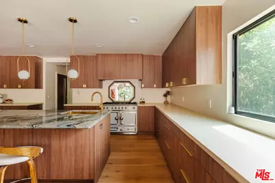 12220 Benmore Ter, Los Angeles, CA 90049 - Photo 12