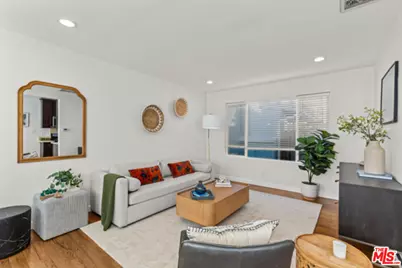 2402 Ocean Park Blvd, Santa Monica, CA 90405 - Photo 4