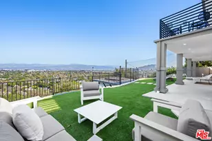 11725 Laurelwood Dr, Studio City, CA 91604 - Photo 28