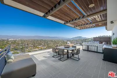11725 Laurelwood Dr, Studio City, CA 91604 - Photo 28