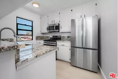 19 Sunset Ave #3, Venice, CA 90291 - Photo 6