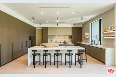17055 Rancho St, Encino, CA 91316 - Photo 34
