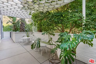 660 Club View Dr, Los Angeles, CA 90024 - Photo 48