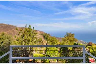 21733 Castlewood Dr, Malibu, CA 90265 - Photo 6