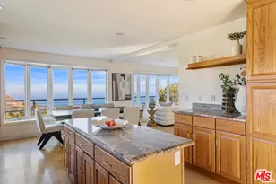 21733 Castlewood Dr, Malibu, CA 90265 - Photo 24