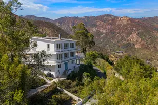 21733 Castlewood Dr, Malibu, CA 90265 - Photo 36