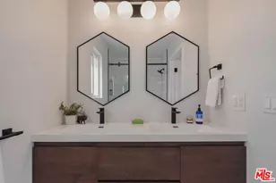 1096 Oban Dr, Los Angeles, CA 90065 - Photo 18
