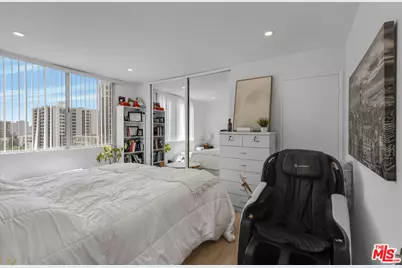 10747 Wilshire Blvd #902, Los Angeles, CA 90024 - Photo 18