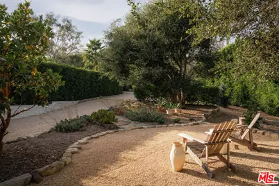 1071 E Mountain Dr, Santa Barbara, CA 93108 - Photo 44