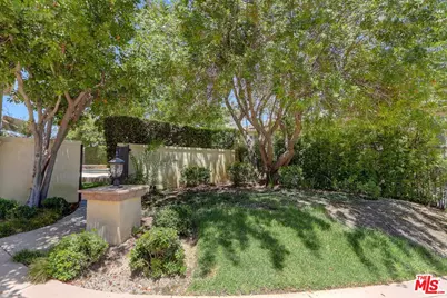 23863 Erin Pl, West Hills, CA 91304 - Photo 8
