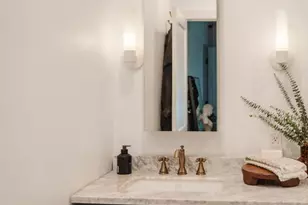 1010 Palm Ave, West Hollywood, CA 90069 - Photo 32